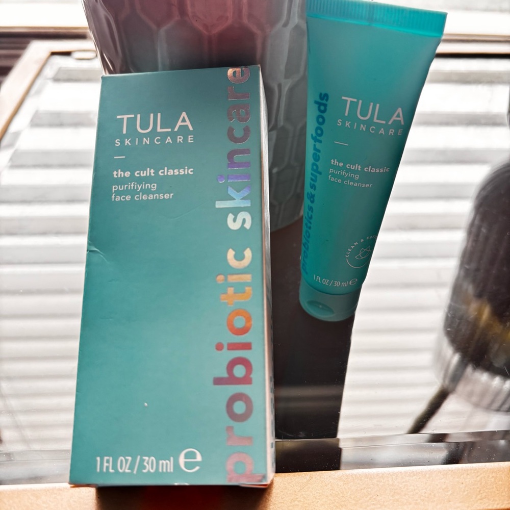 TULA The Cult Classic Purifying Face Cleanser